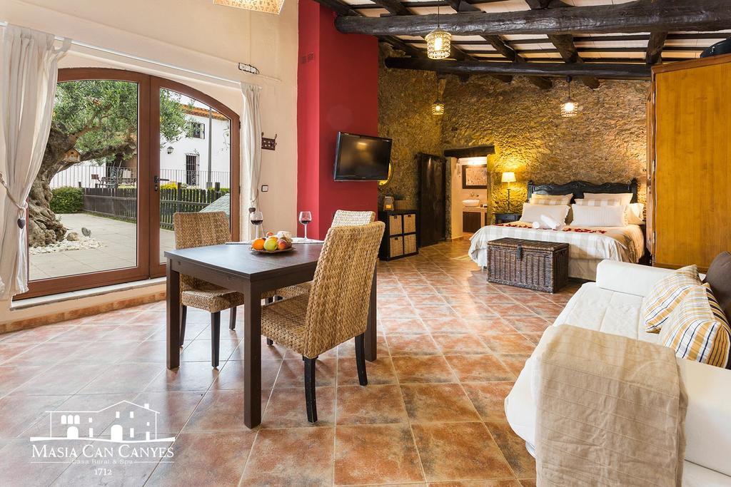 Masia Can Canyes & Spa San Lorenzo de Hortóns Eksteriør bilde